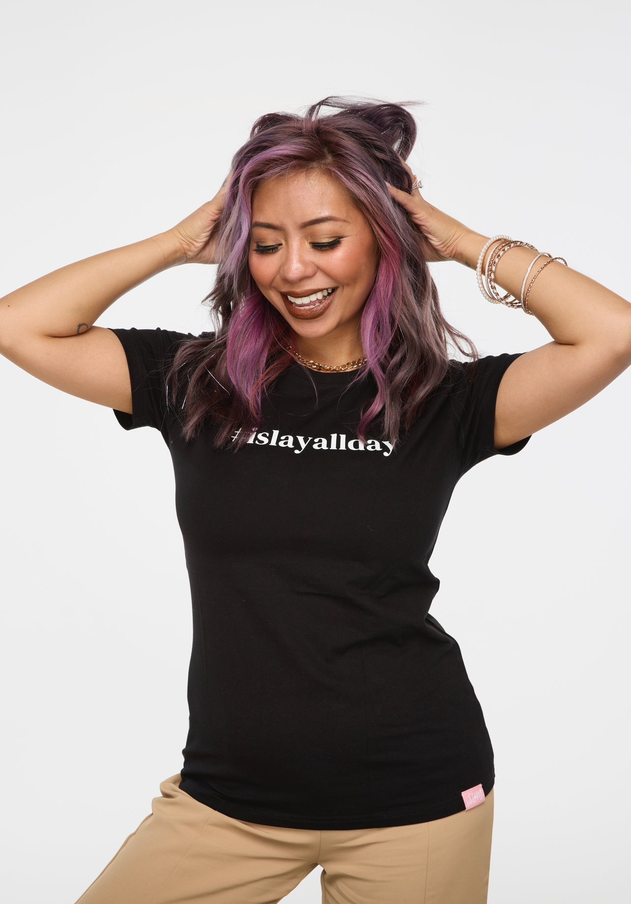 Maia @eyeswildstudio #islayallday shirt size small